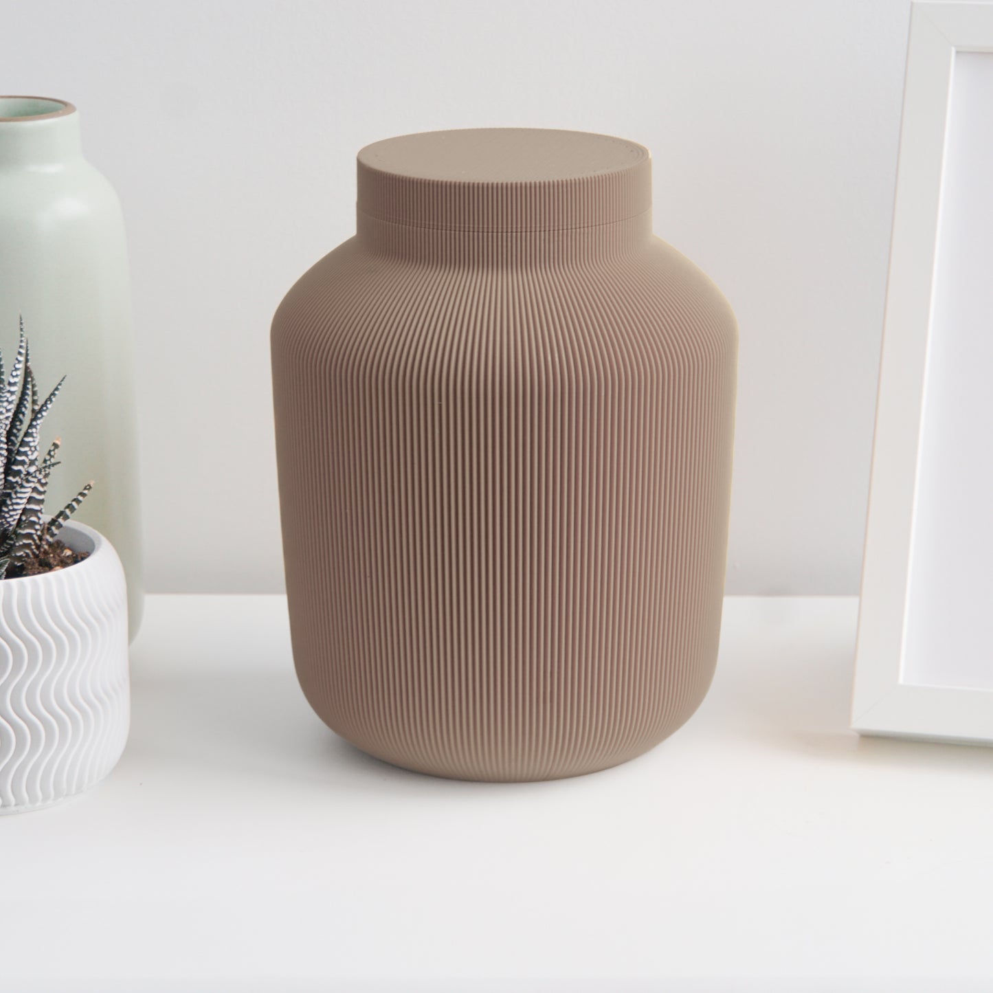 Willow Urn