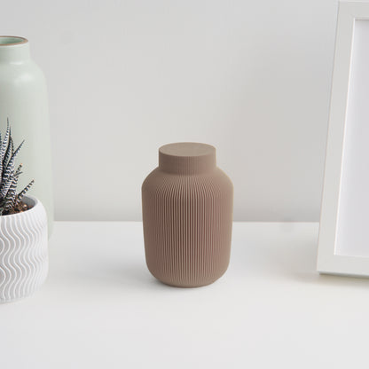 Willow Urn